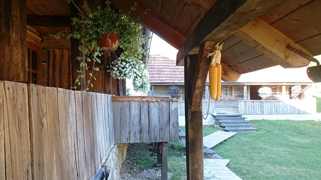 Rustic Home Mia Duga Resa Oda fotoğraf
