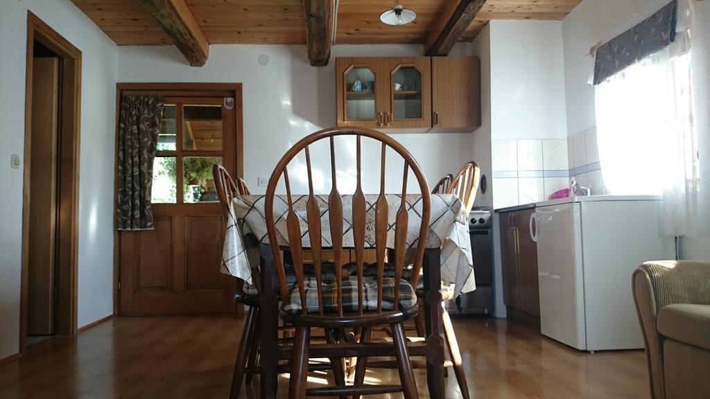 Rustic Home Mia Duga Resa Oda fotoğraf