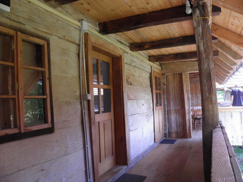 Rustic Home Mia Duga Resa Oda fotoğraf